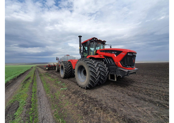 Фото-2795 КИРОВЕЦ К-7М Стандарт