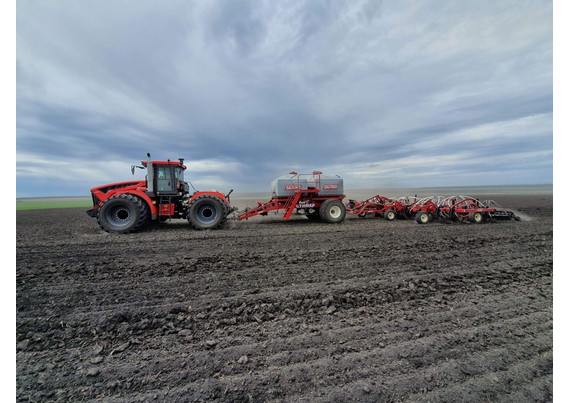 Фото-2684 КИРОВЕЦ К-7М Стандарт