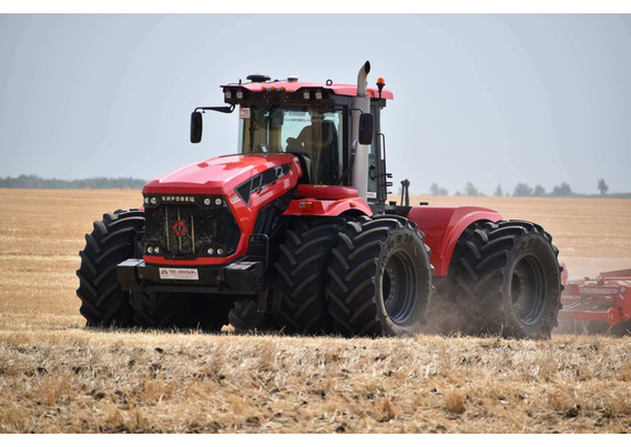 Фото-2690 КИРОВЕЦ К-7М Стандарт