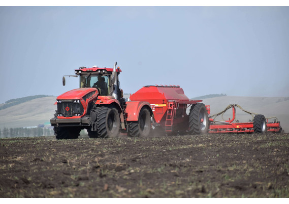 Фото-2717 КИРОВЕЦ К-7М Стандарт