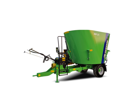 Вертикальный прицепной кормораздатчик PF Faresin