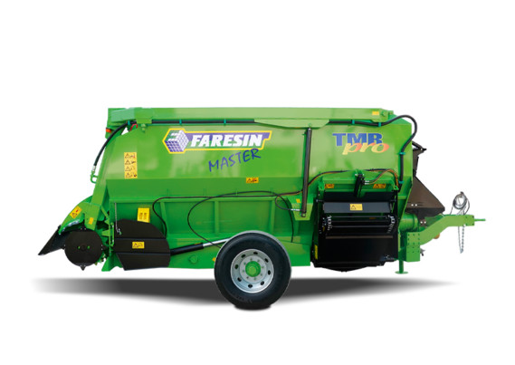 Горизонтальный прицепной кормораздатчик Master 3 шнека Faresin