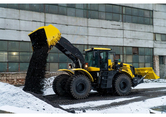 Фото-1879 КИРОВЕЦ К-708УДМ