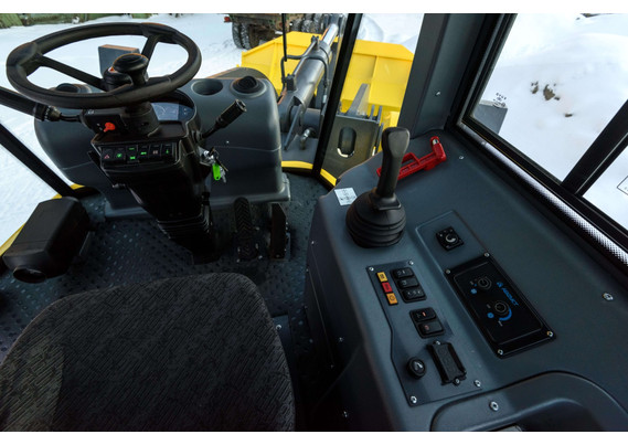 Фото-1918 КИРОВЕЦ К-708ПК7