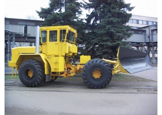 Фото-1942 КИРОВЕЦ К-703МА-ДМ15