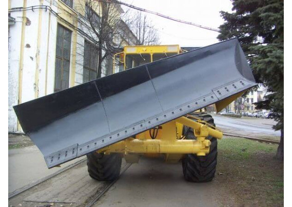 Фото-1945 КИРОВЕЦ К-703МА-ДМ15