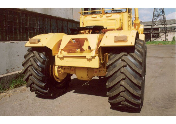 Фото-1960 КИРОВЕЦ К-703МА