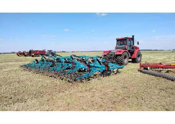 Фото-2173 Культиватор Кедр