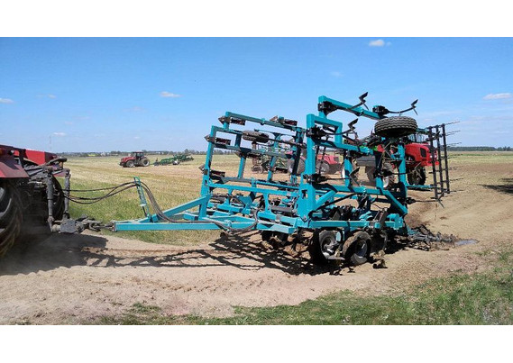 Фото-2179 Культиватор Кедр