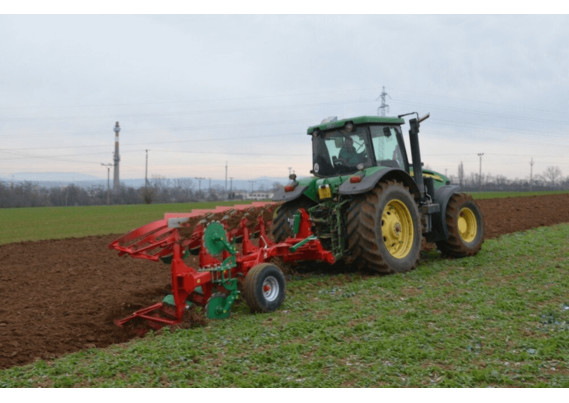 Фото-2981 Оборотный навесной плуг DOWNHIL