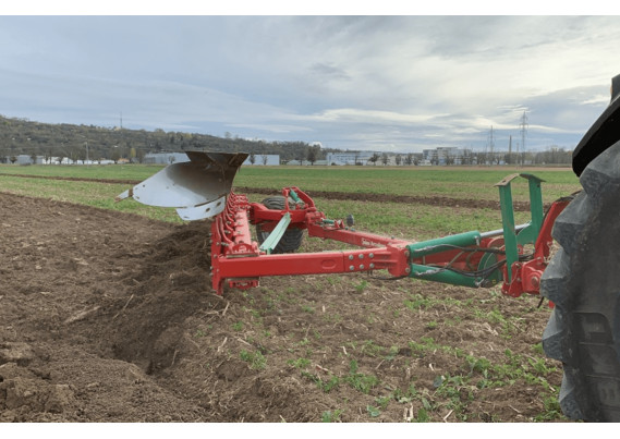 Фото-3128 Оборотный полунавесной плуг ARCOAGRO 180ARCOAGRO 180 - SPRING 2IN1