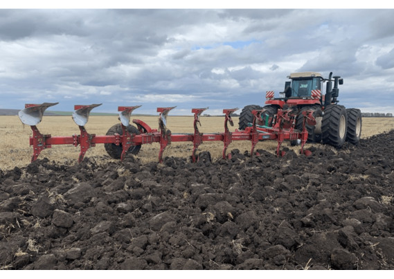 Оборотный полунавесной плуг ARCOAGRO 180 ON-LAND