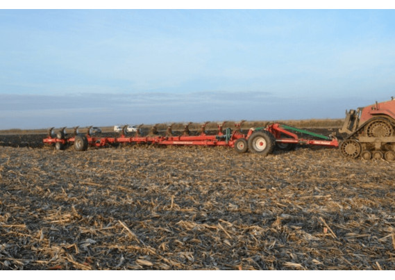 Фото-3176 Оборотный полунавесной плуг ARCOAGRO NP ON-LAND