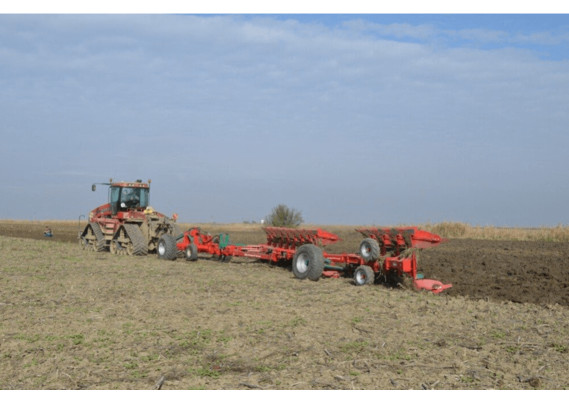 Фото-3185 Оборотный полунавесной плуг ARCOAGRO NP ON-LAND
