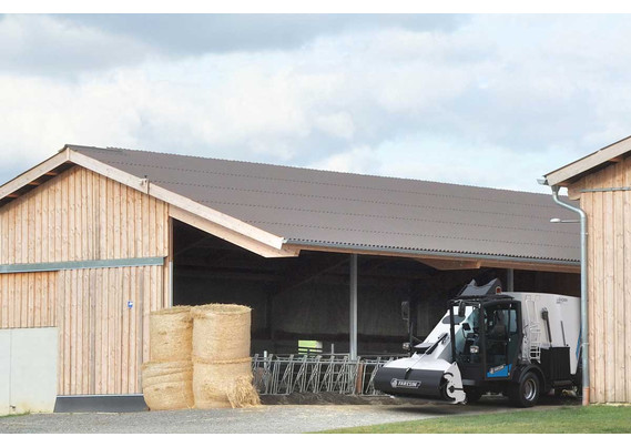 Фото-3263 Самоходные вагоны-миксеры LEADER PF FULL ELECTRIC 1 ШНЕК