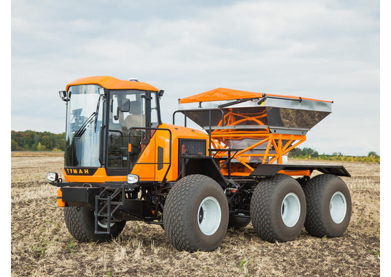 Фото-40 Разбрасыватель удобрений ТУМАН-3