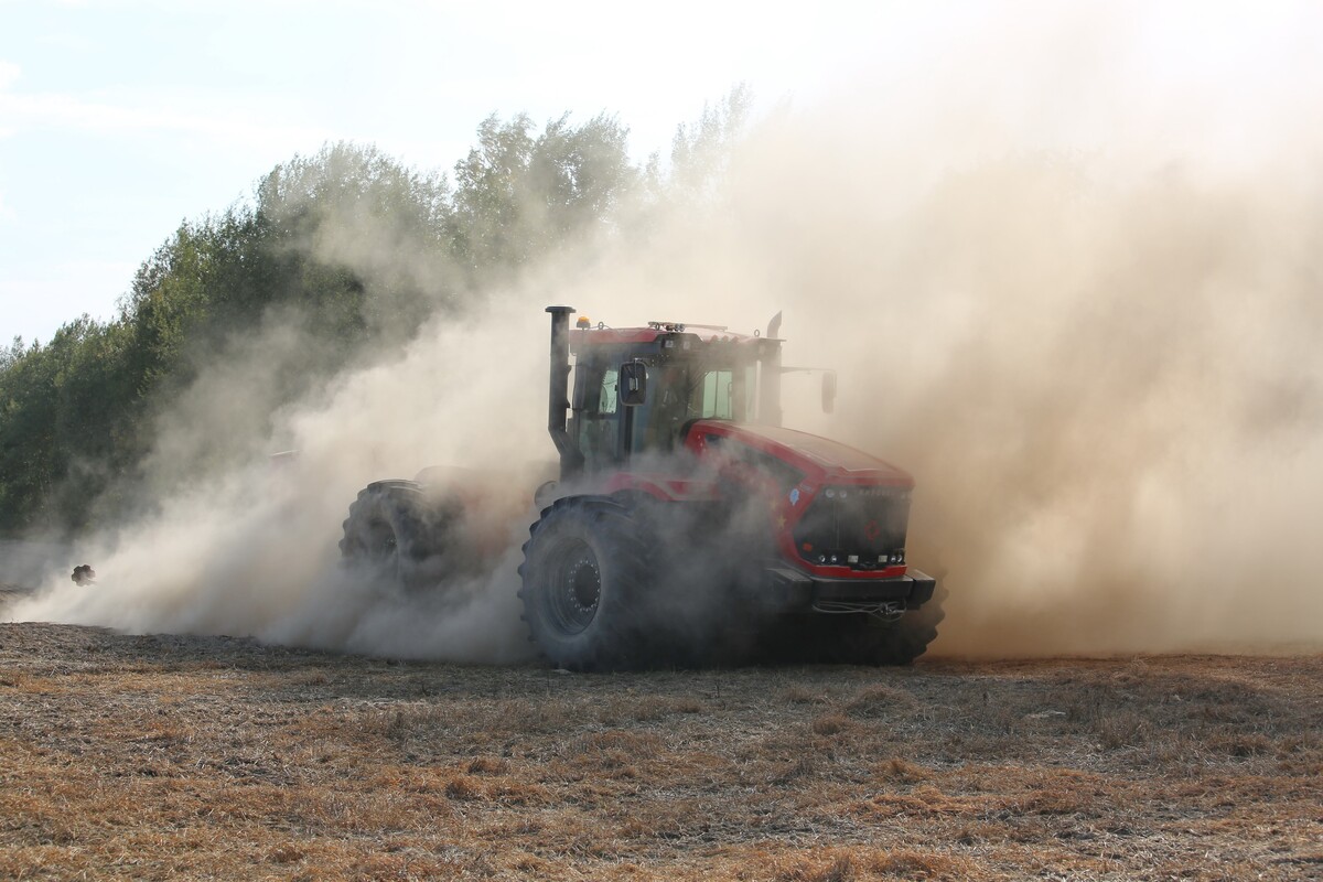 Честный обзор на трактор Кировец К-7