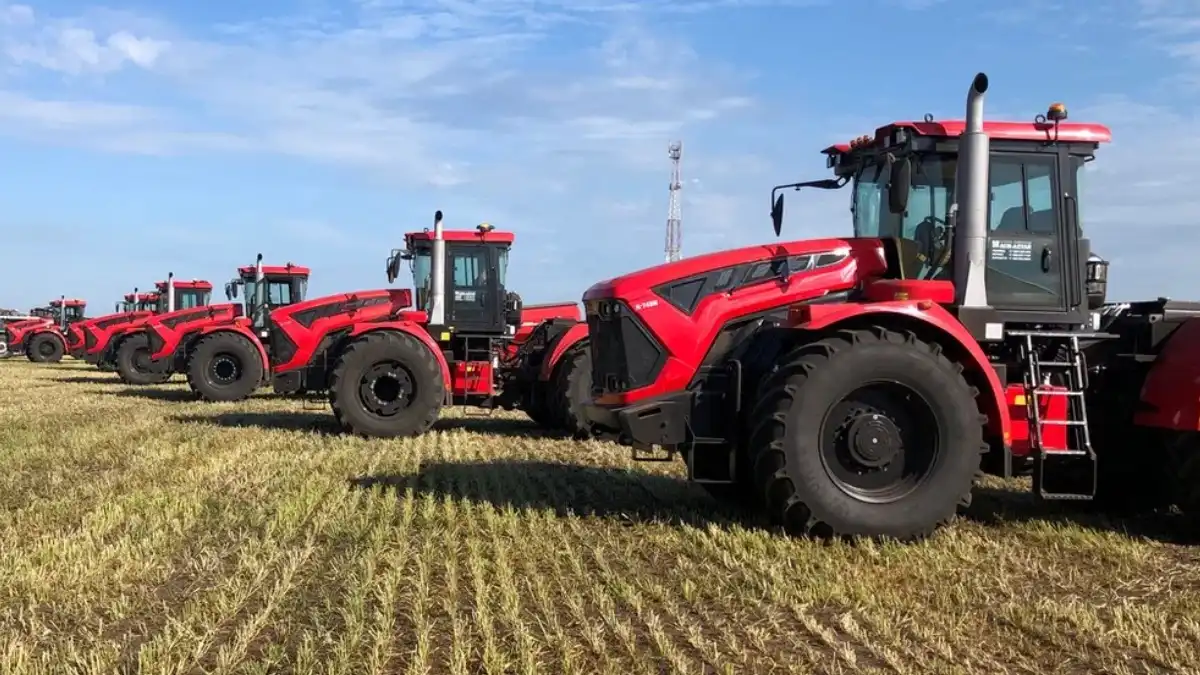 Тракторы КИРОВЕЦ: об особенностях переключения, комфорте, спарке, ЕТО и давлении в шинах