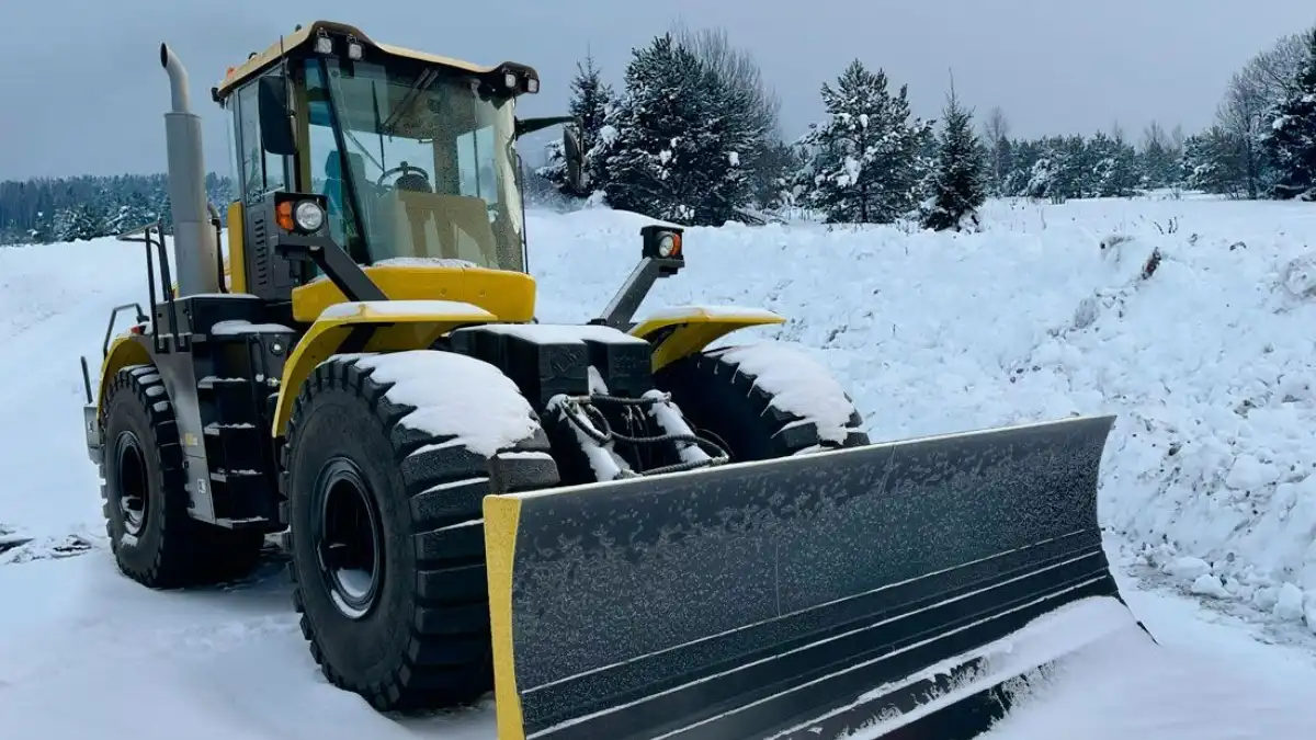 Петербургский тракторный завод поделился подробностями о новом бульдозере Кировец‎